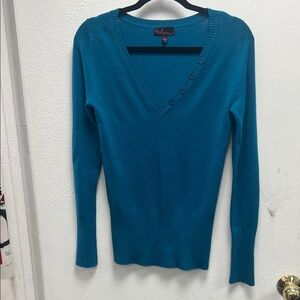 Takeout Teal V-Neck Sweater button detail size medium